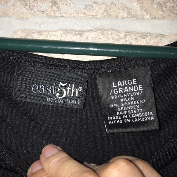 ✅east 5th essentials black short sleeve Tee - Picture 2 of 4